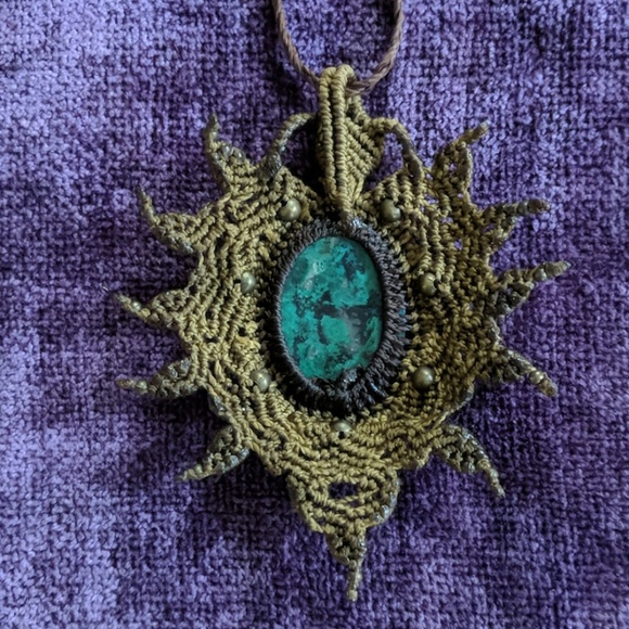 Macrame Gemstone Necklace - Picture 5 of 6